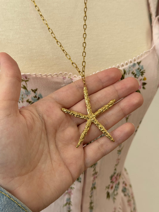 Golden Shore Starfish Necklace Necklaces