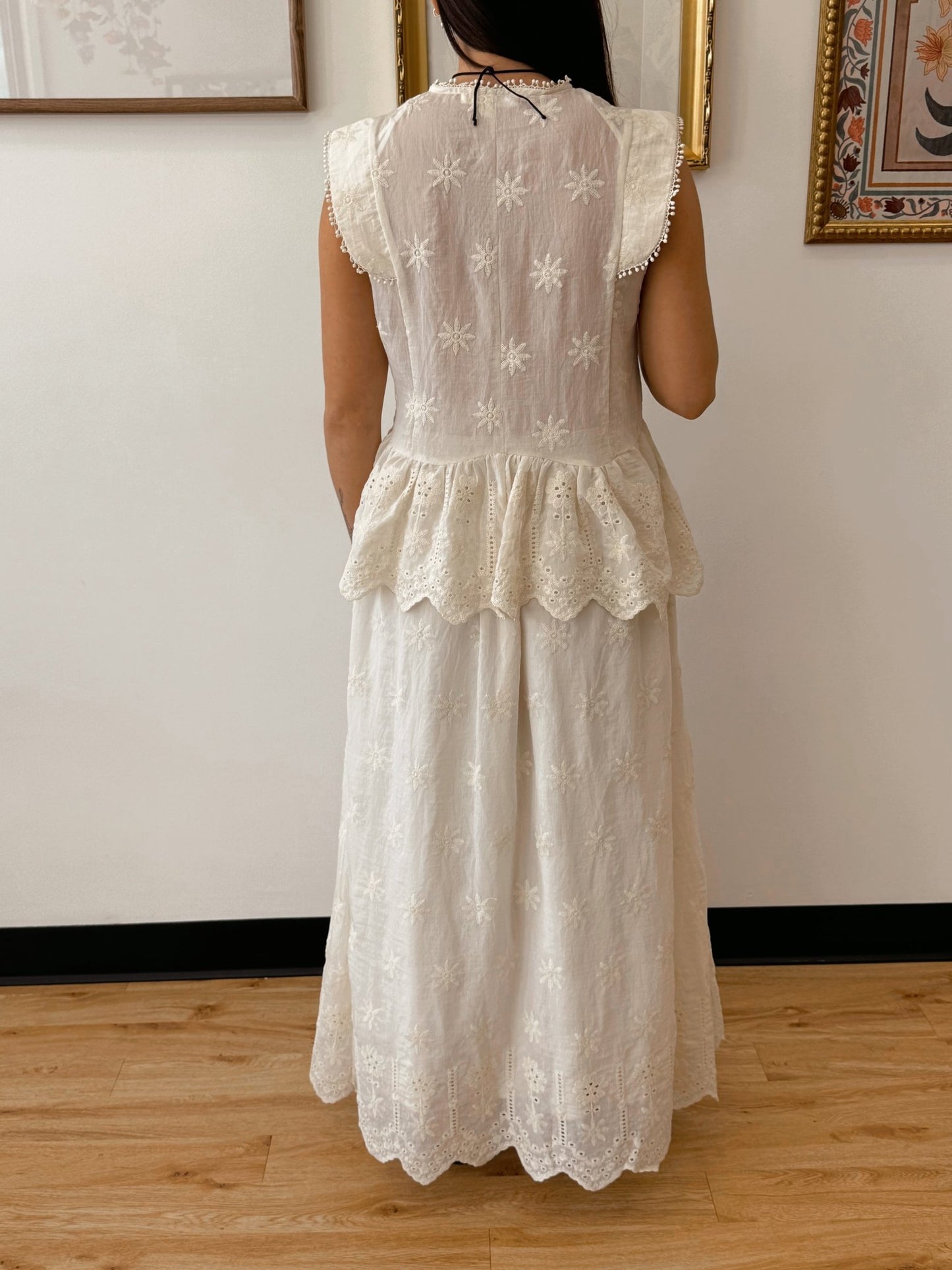 Eyelet Cream Skirt Skirt